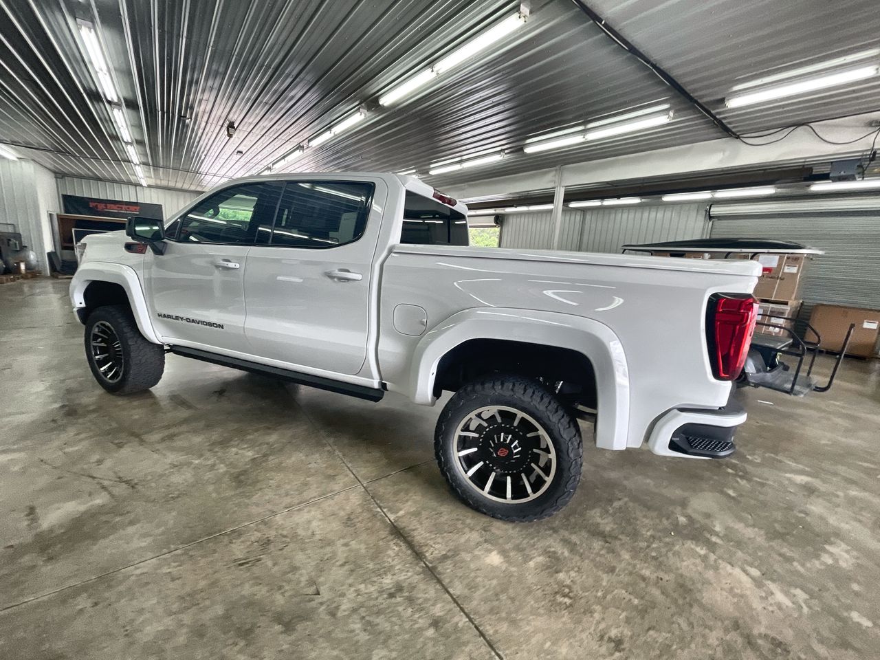 Vehicle Image 6