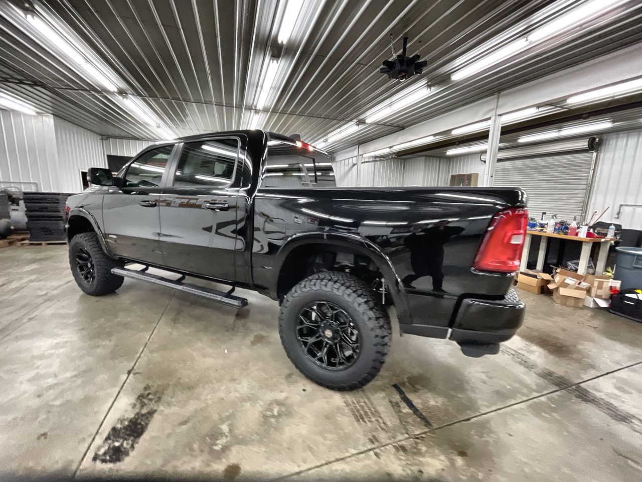 Vehicle Image 6