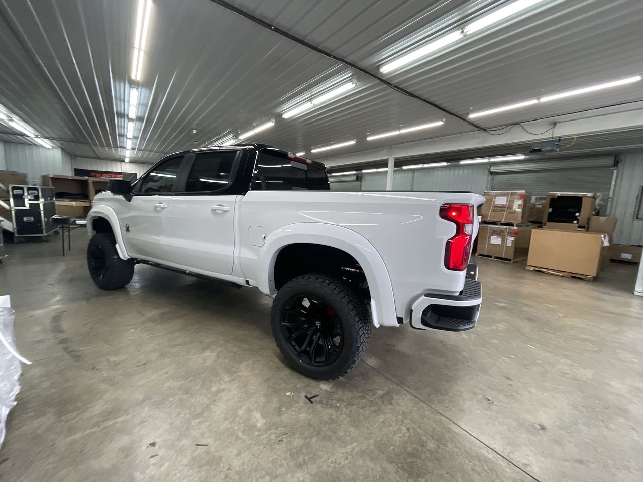 Vehicle Image 6