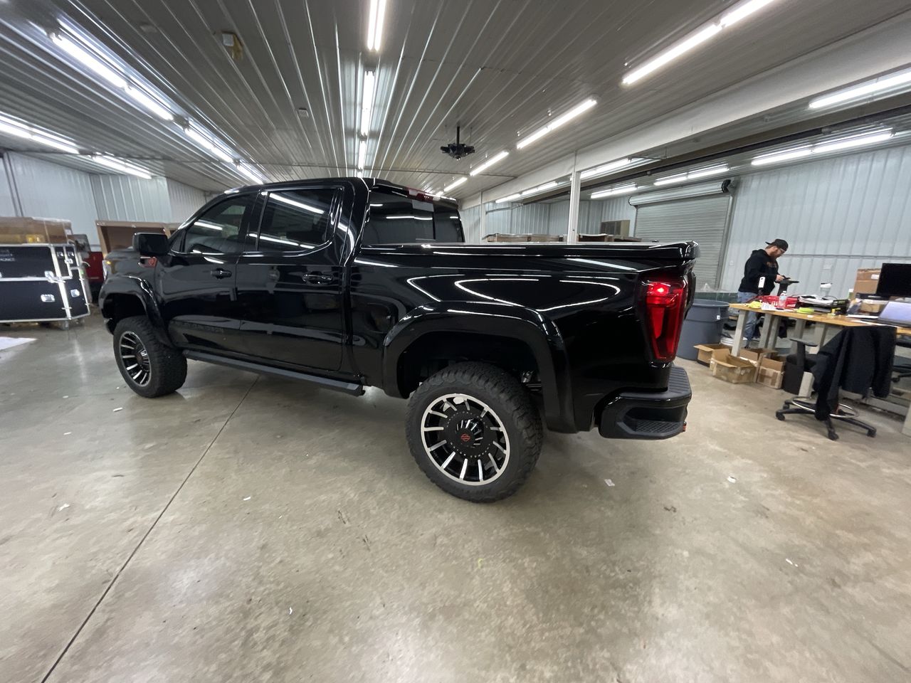 Vehicle Image 6