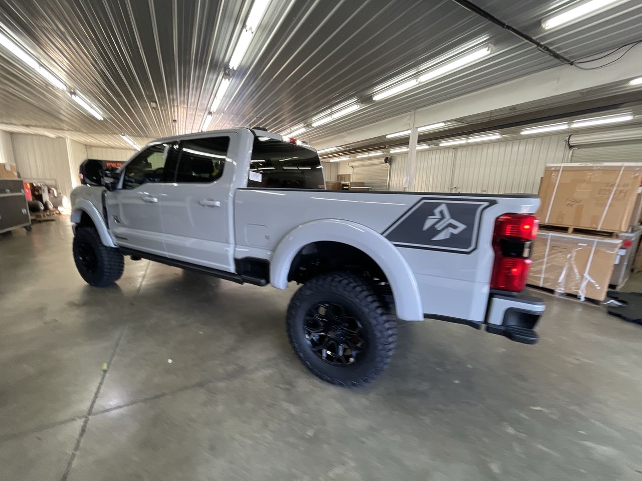 Vehicle Image 6