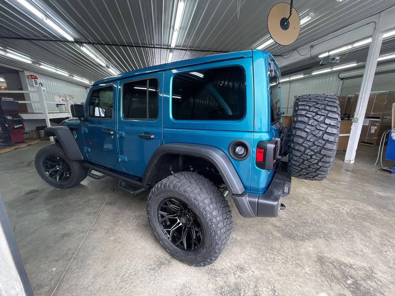 Vehicle Image 6