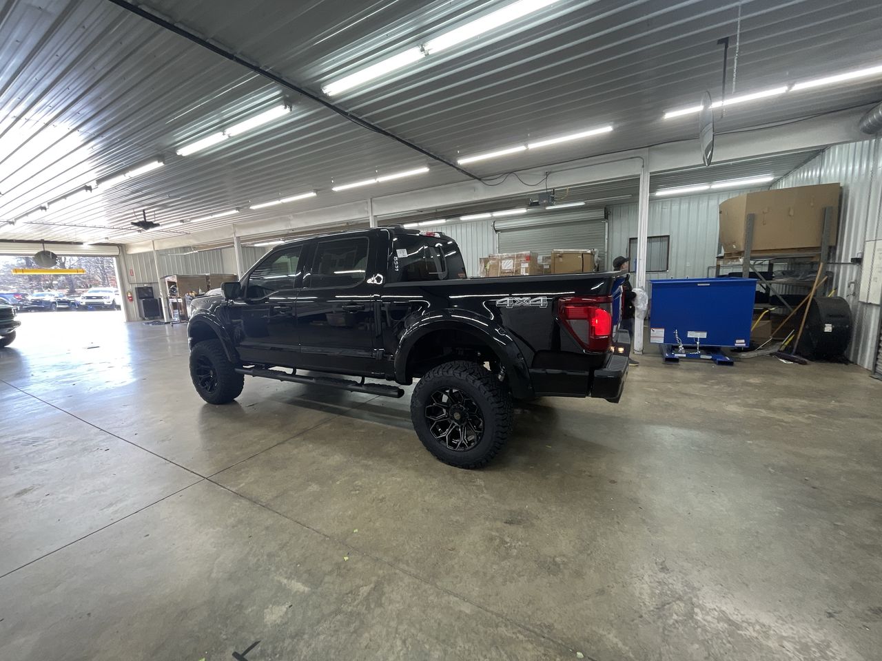 Vehicle Image 6