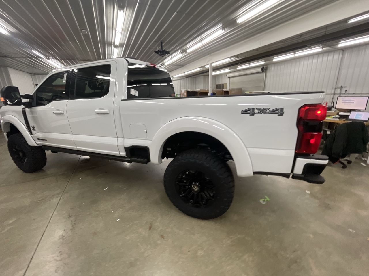 Vehicle Image 6