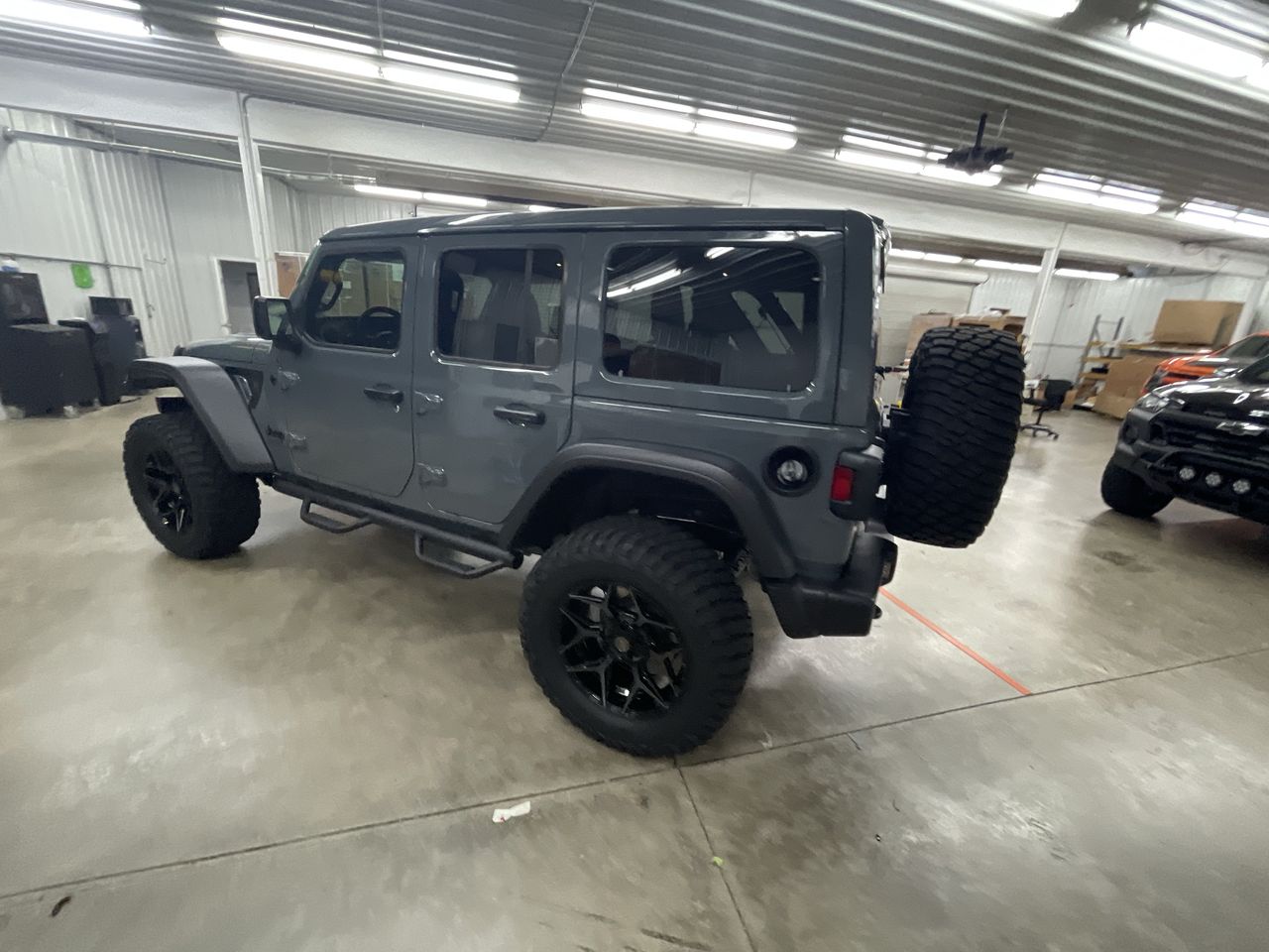 Vehicle Image 5