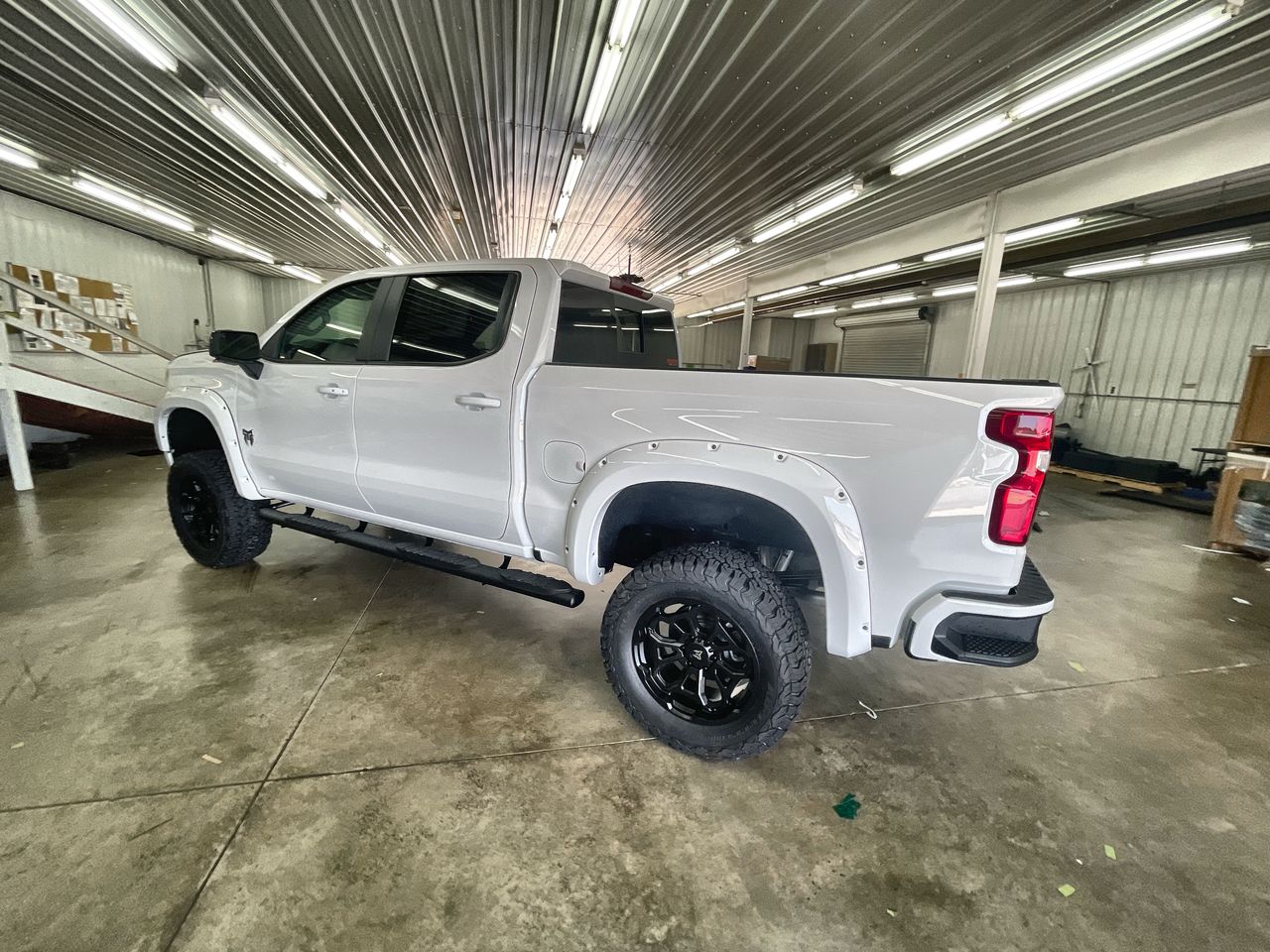 Vehicle Image 6