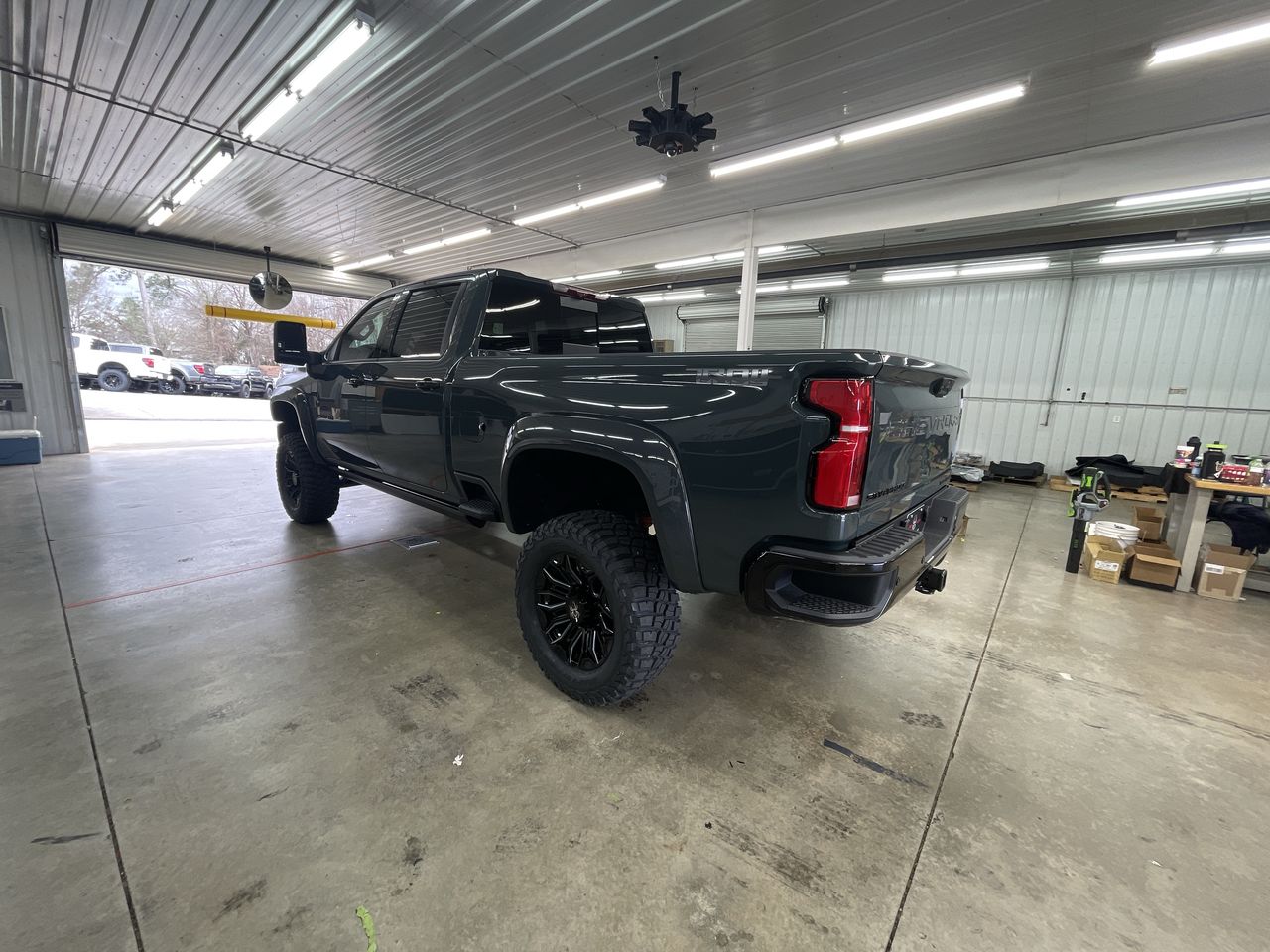Vehicle Image 6