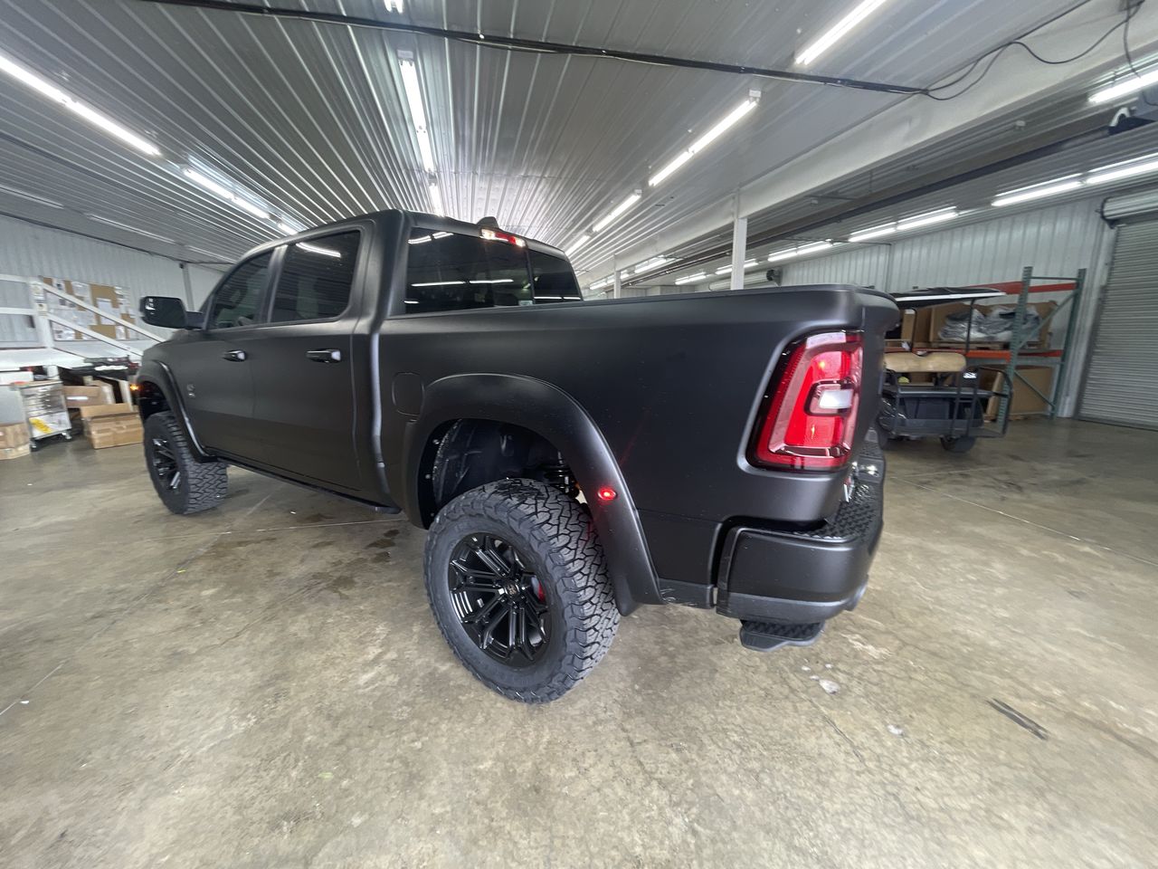 Vehicle Image 6