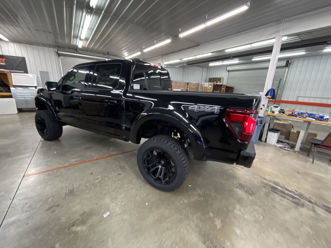 Vehicle Image 6