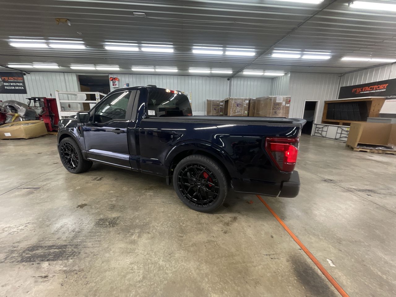 Vehicle Image 6