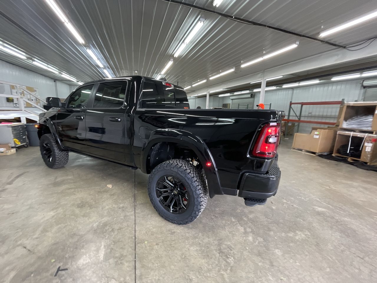 Vehicle Image 6