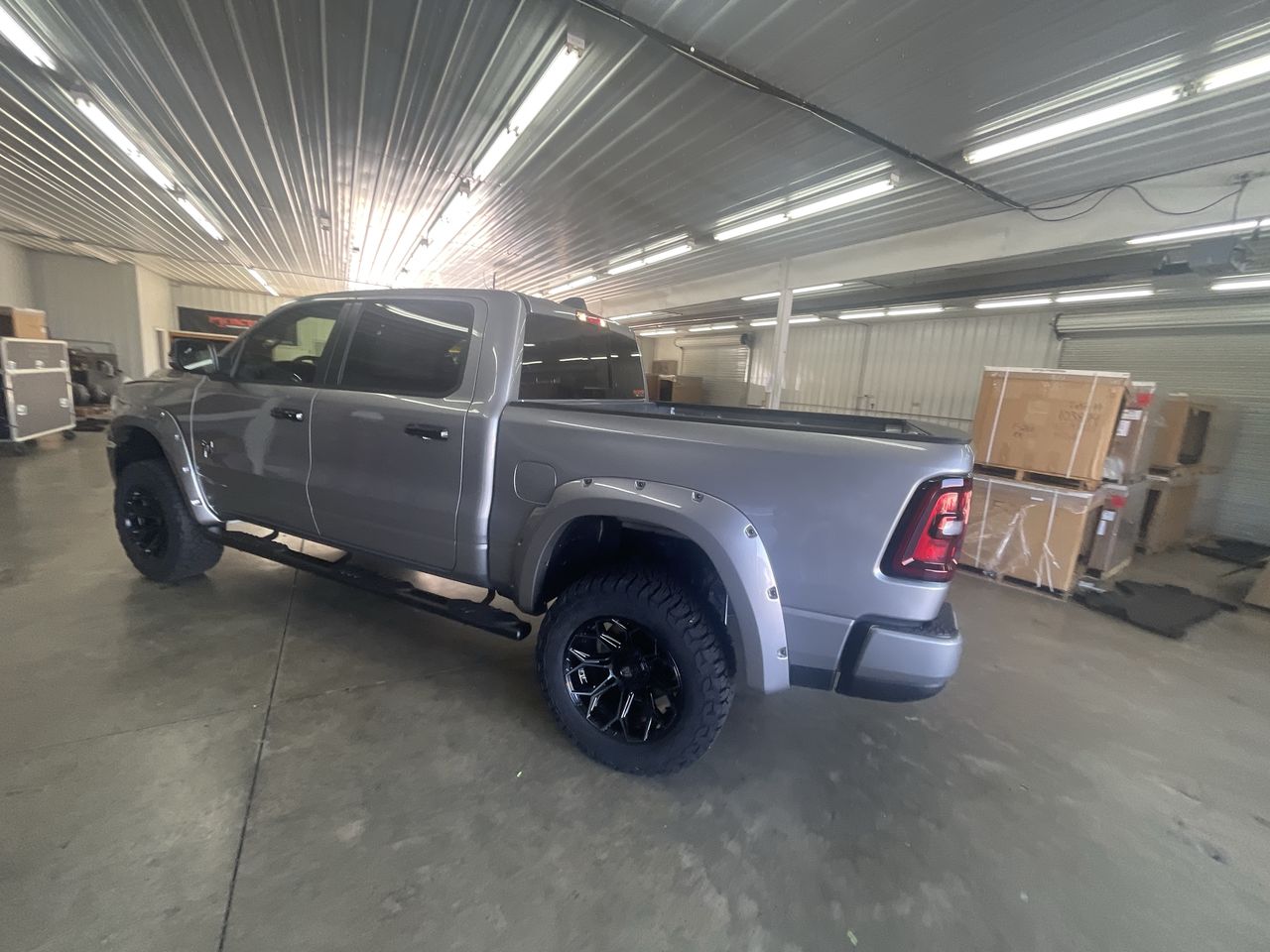 Vehicle Image 6