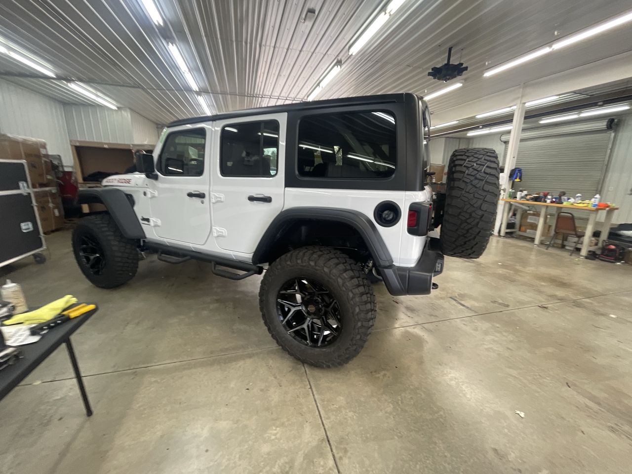 Vehicle Image 6