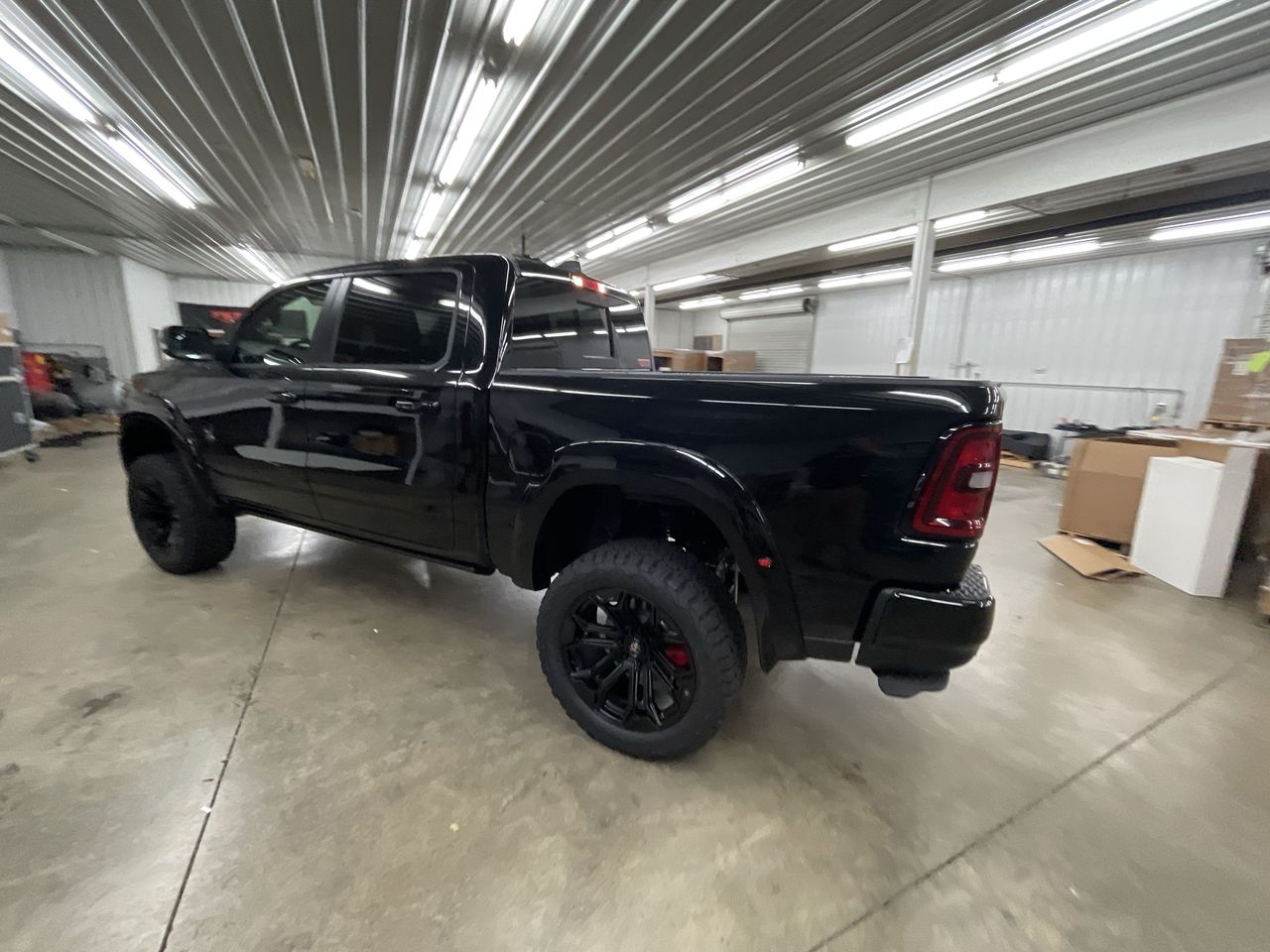 Vehicle Image 6