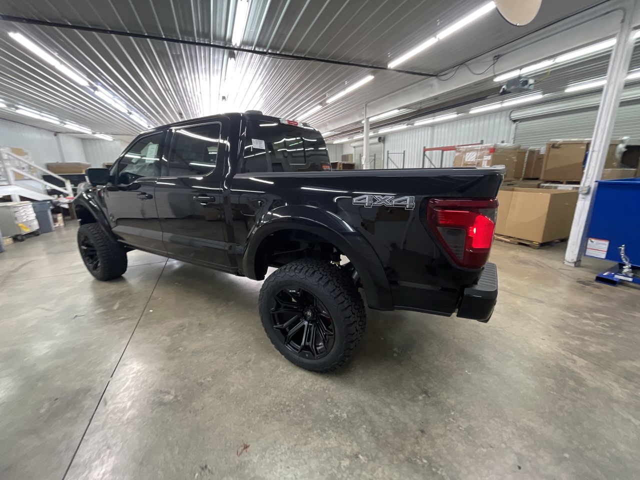 Vehicle Image 6