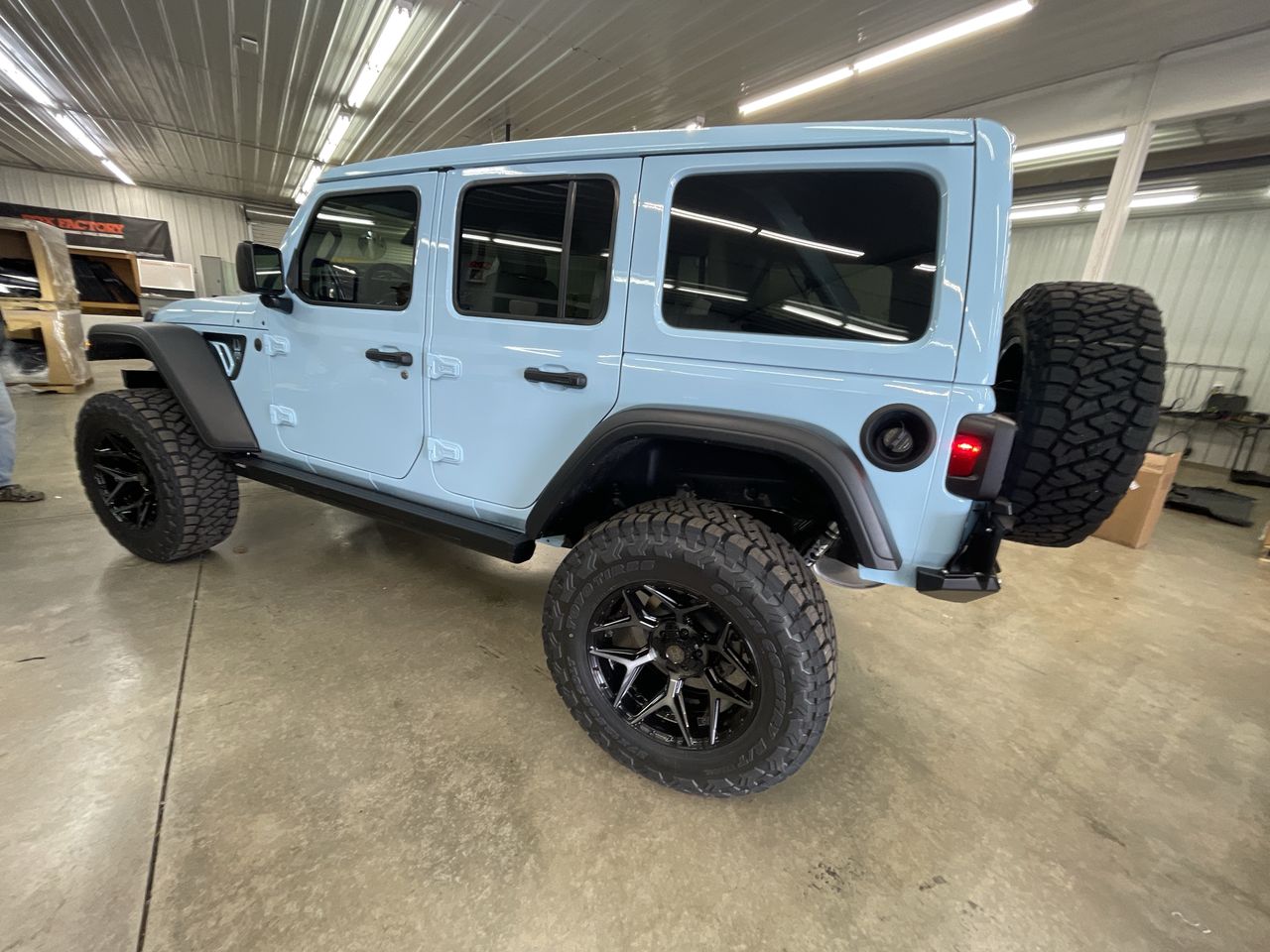 Vehicle Image 6