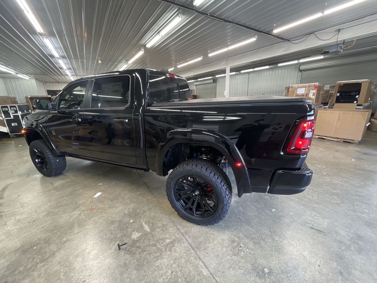 Vehicle Image 6