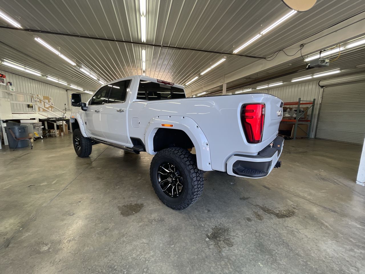 Vehicle Image 6