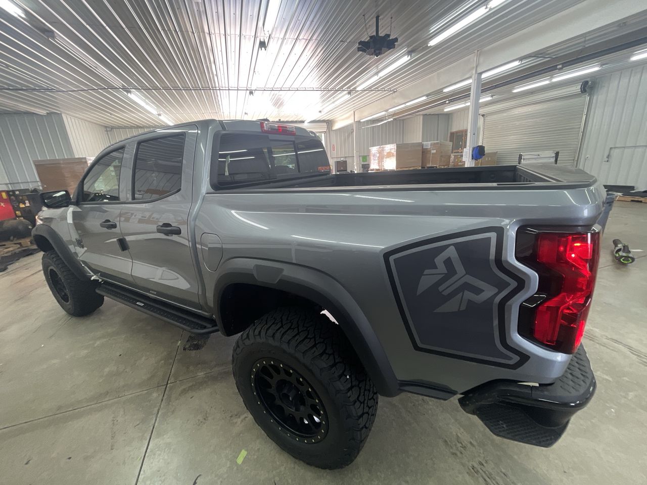 Vehicle Image 6