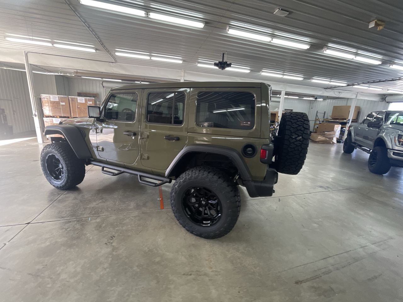 Vehicle Image 5