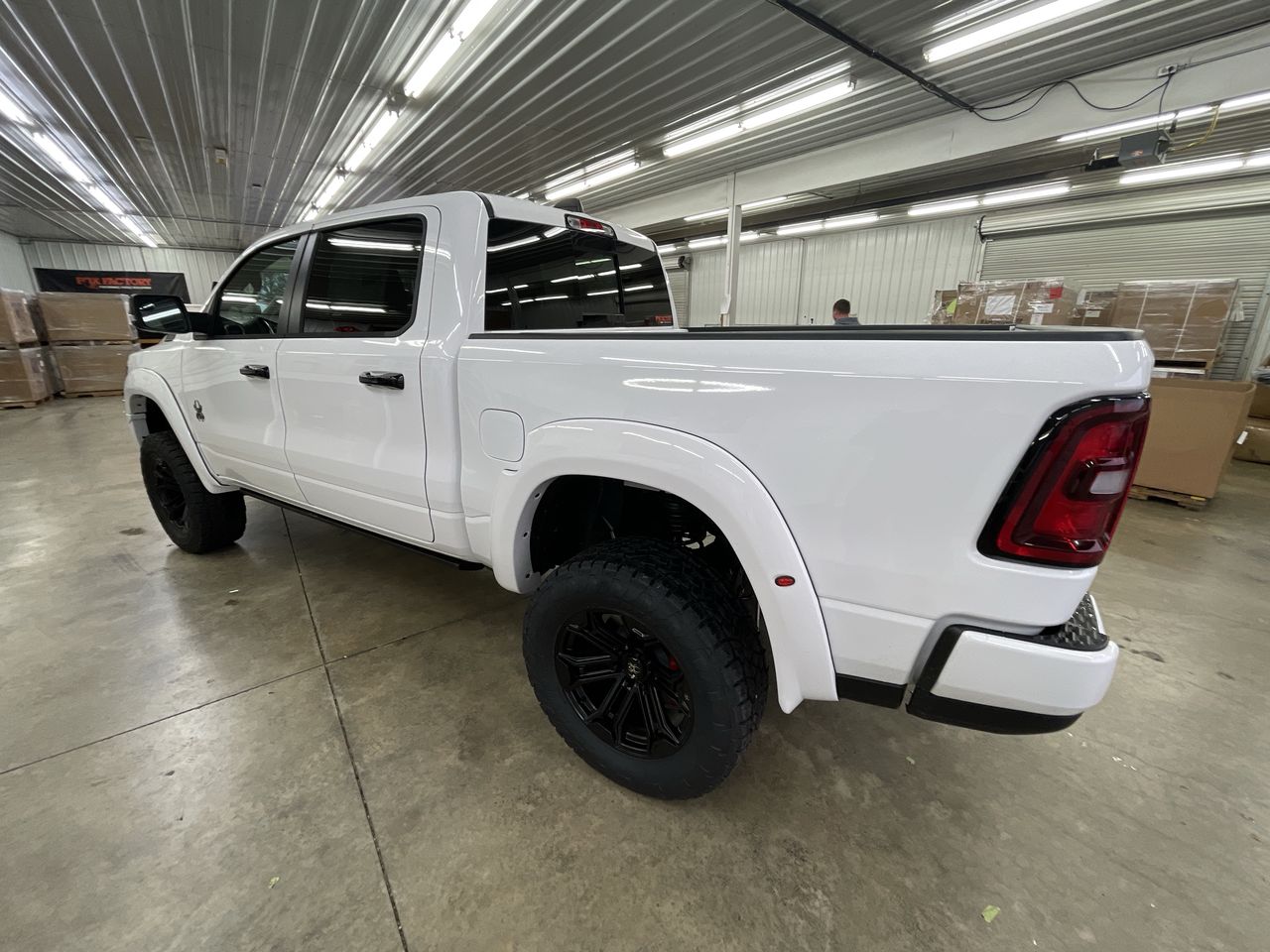 Vehicle Image 6