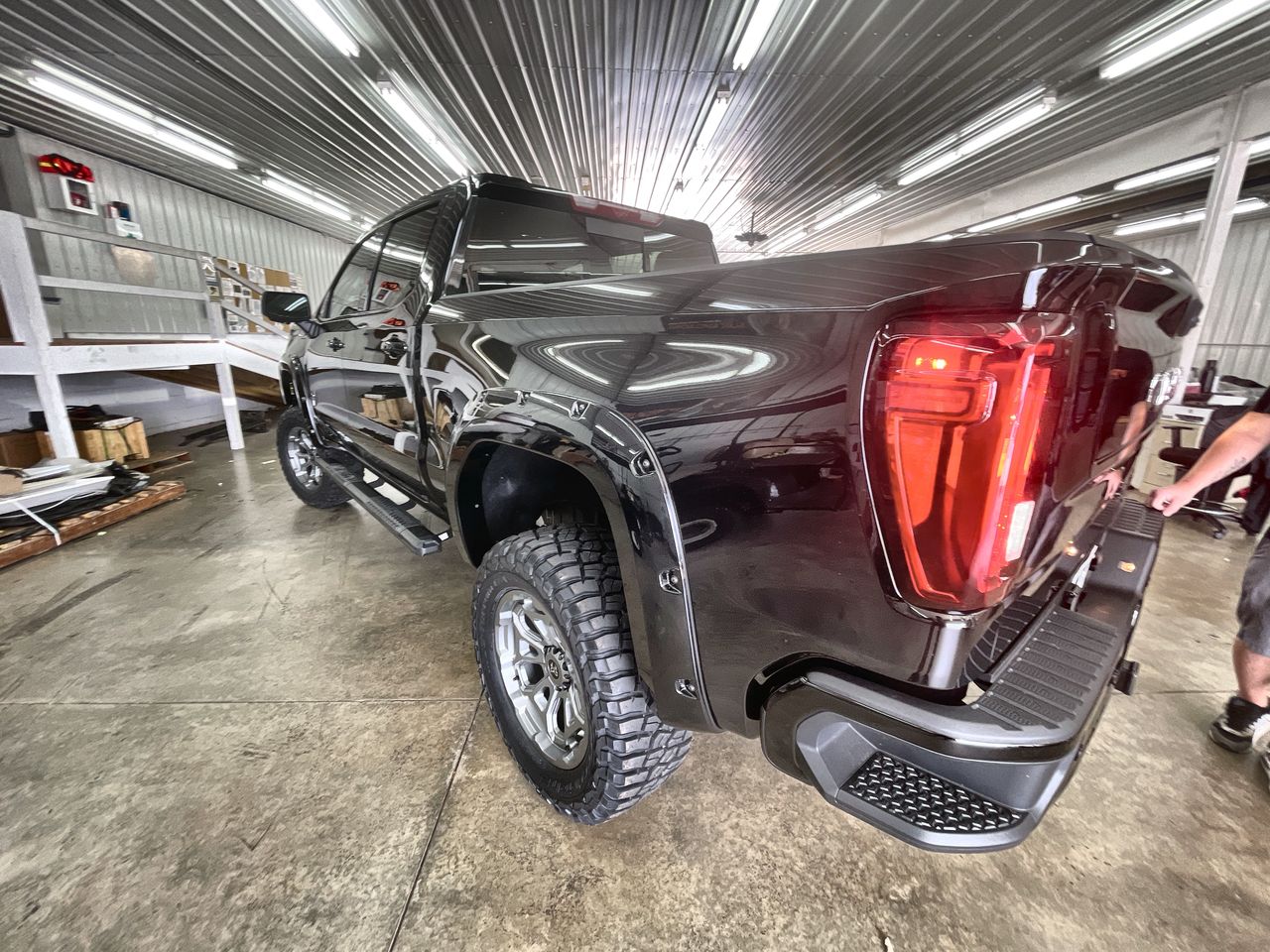 Vehicle Image 6