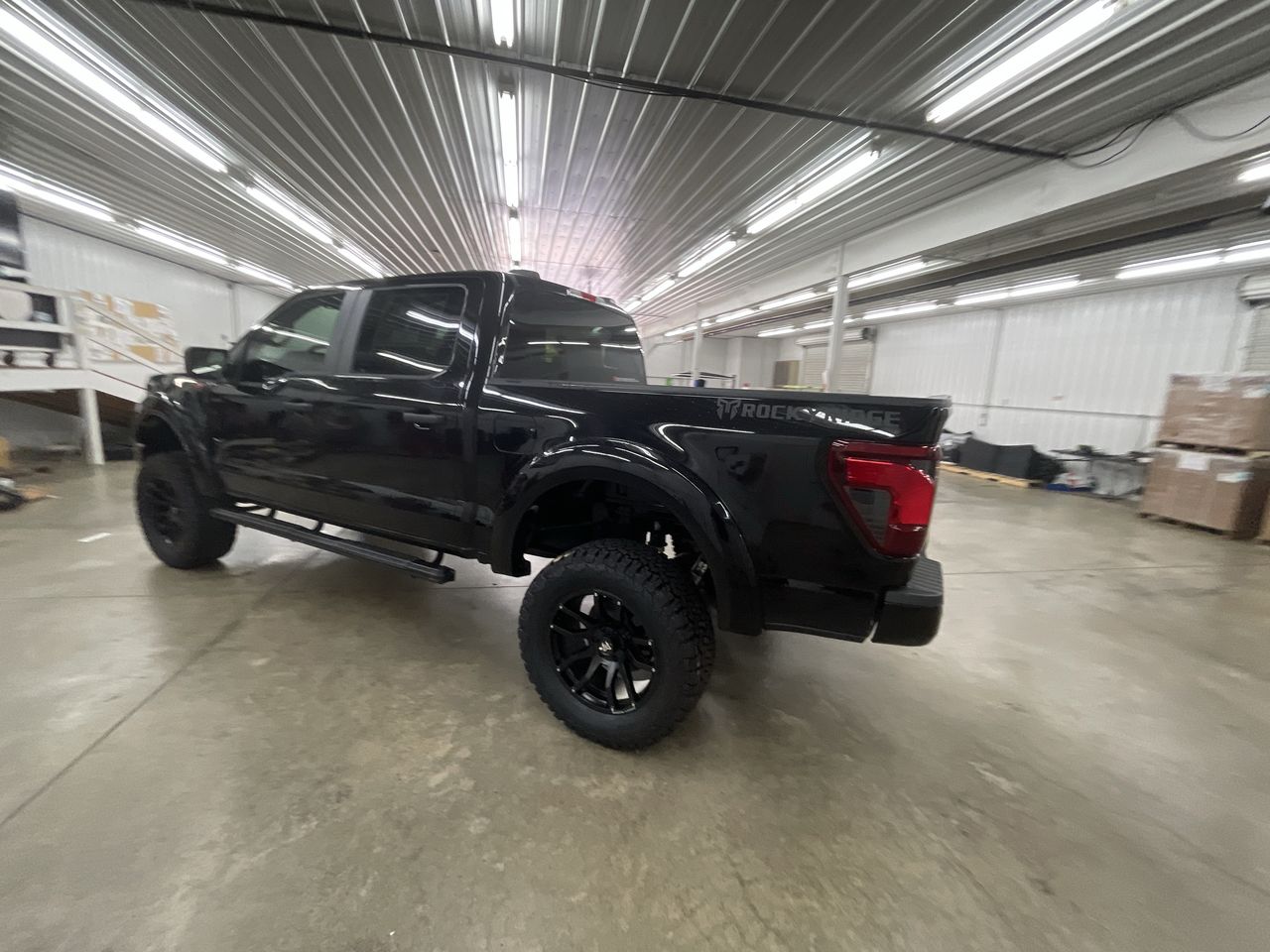 Vehicle Image 6