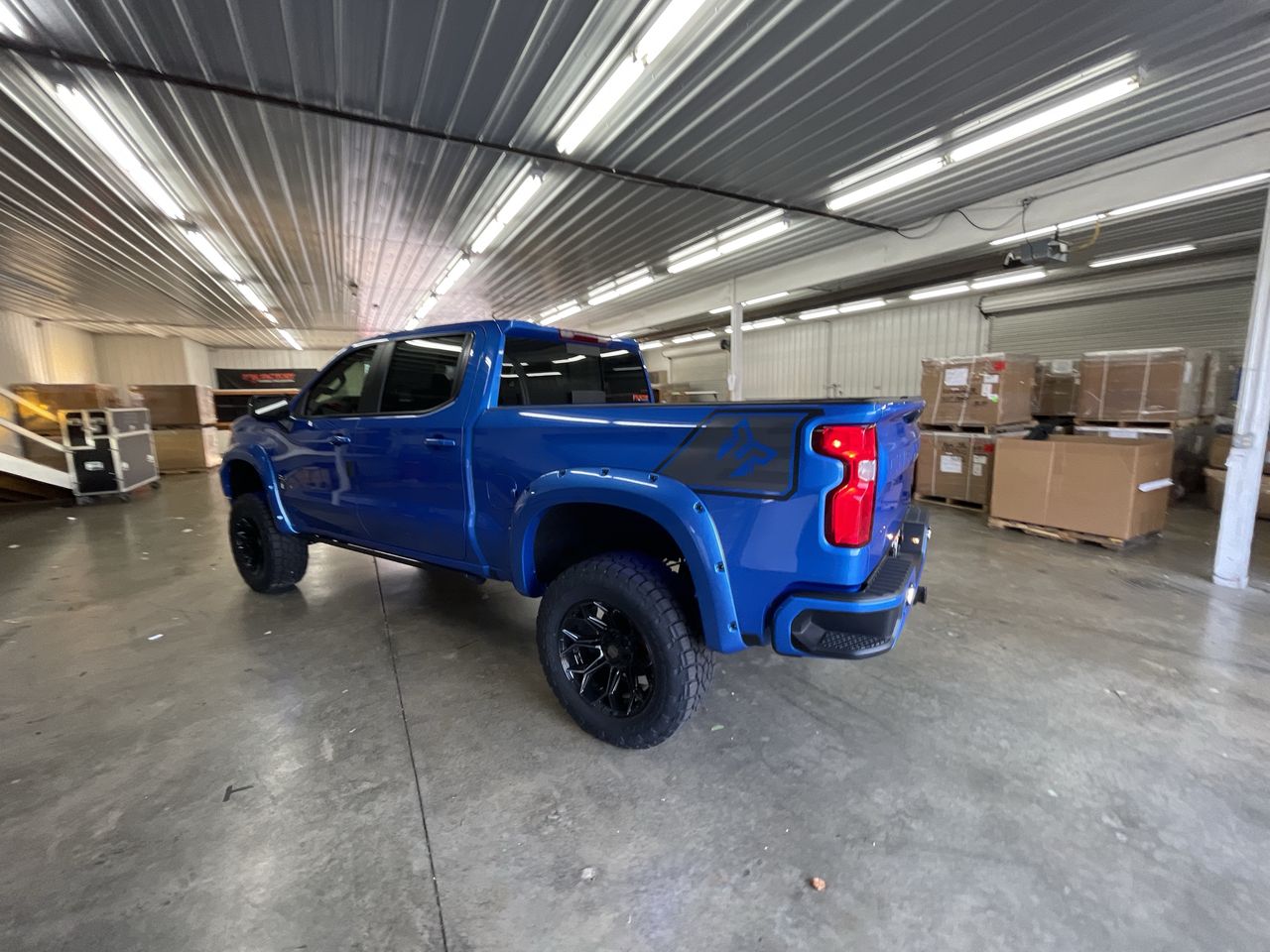 Vehicle Image 6