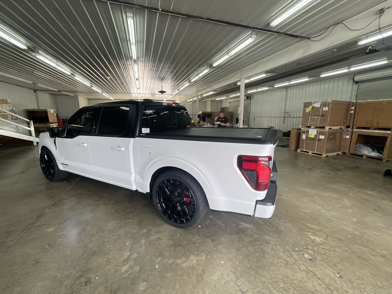 Vehicle Image 6