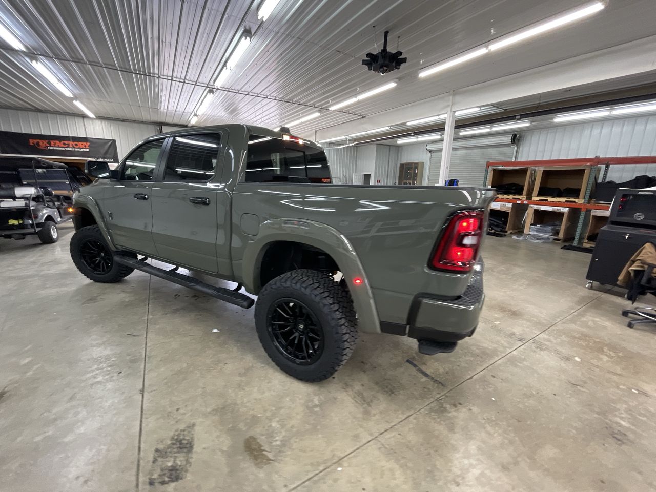 Vehicle Image 6