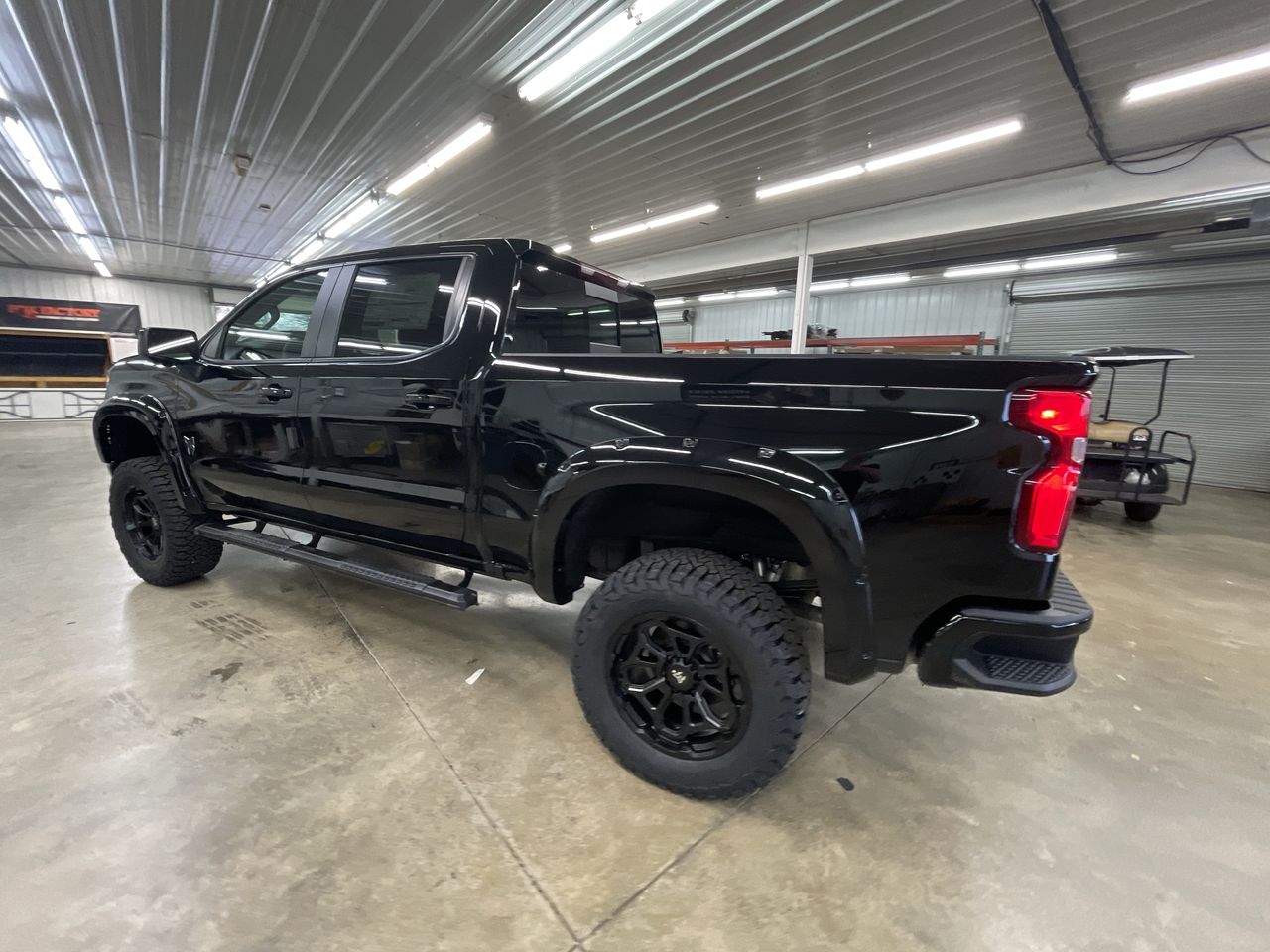 Vehicle Image 6