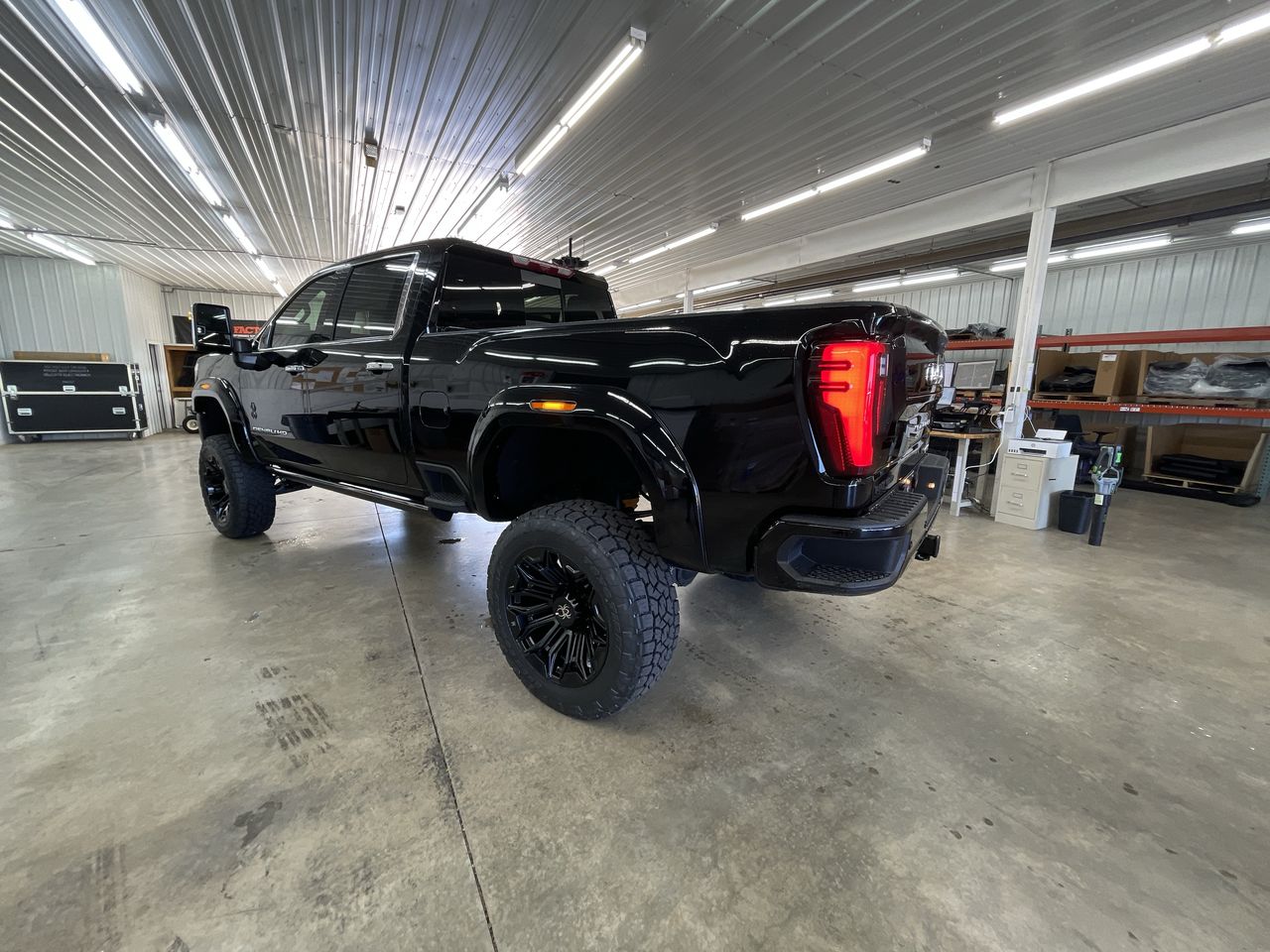 Vehicle Image 6