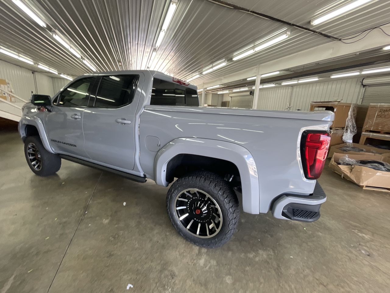 Vehicle Image 6