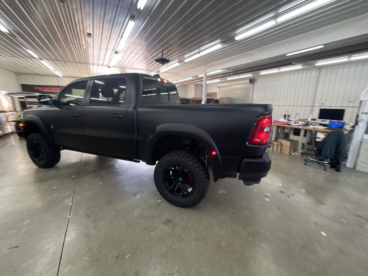 Vehicle Image 6
