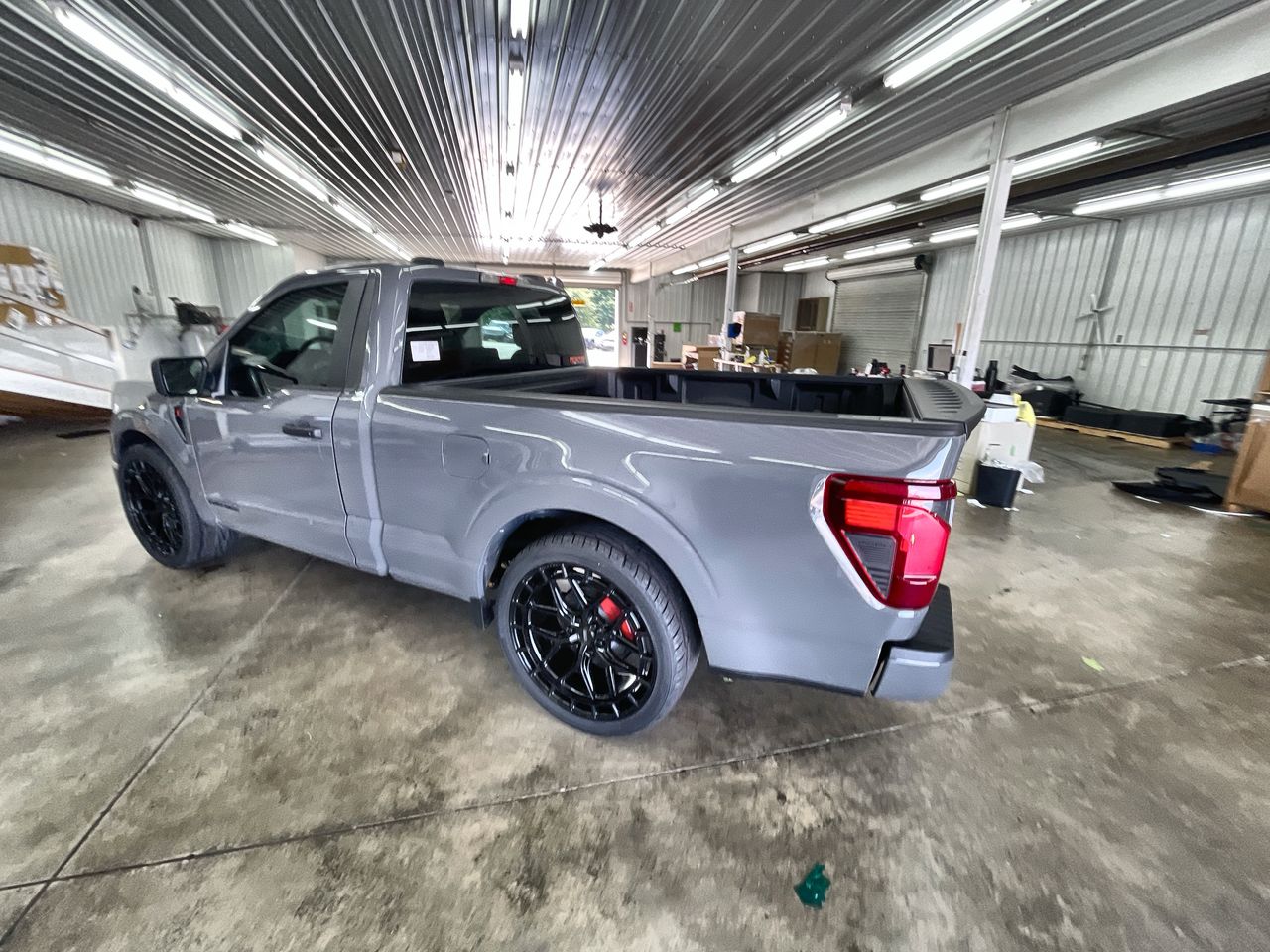 Vehicle Image 6