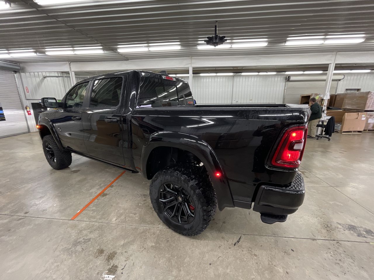 Vehicle Image 6