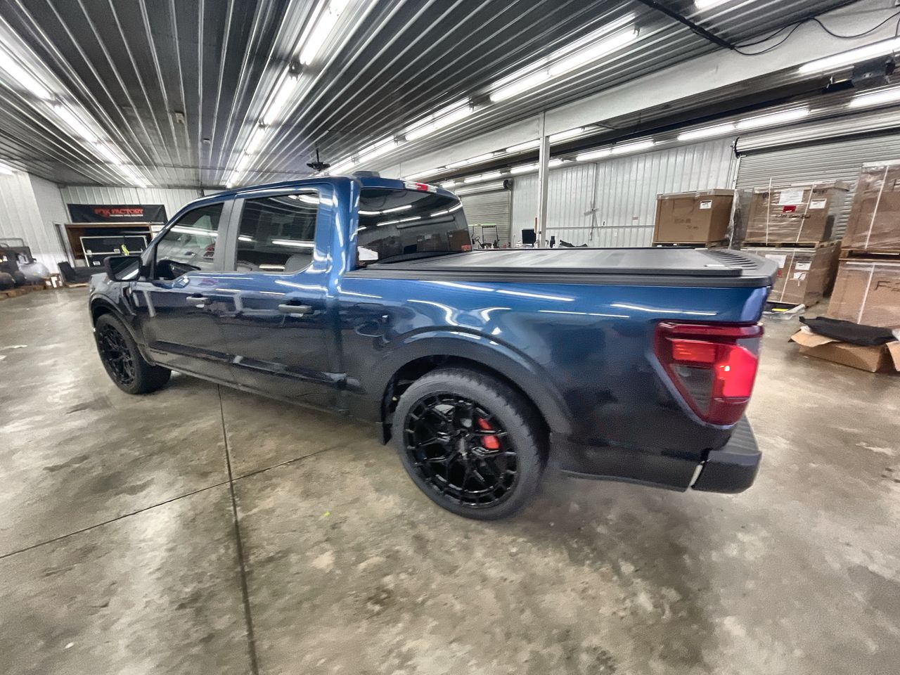 Vehicle Image 6
