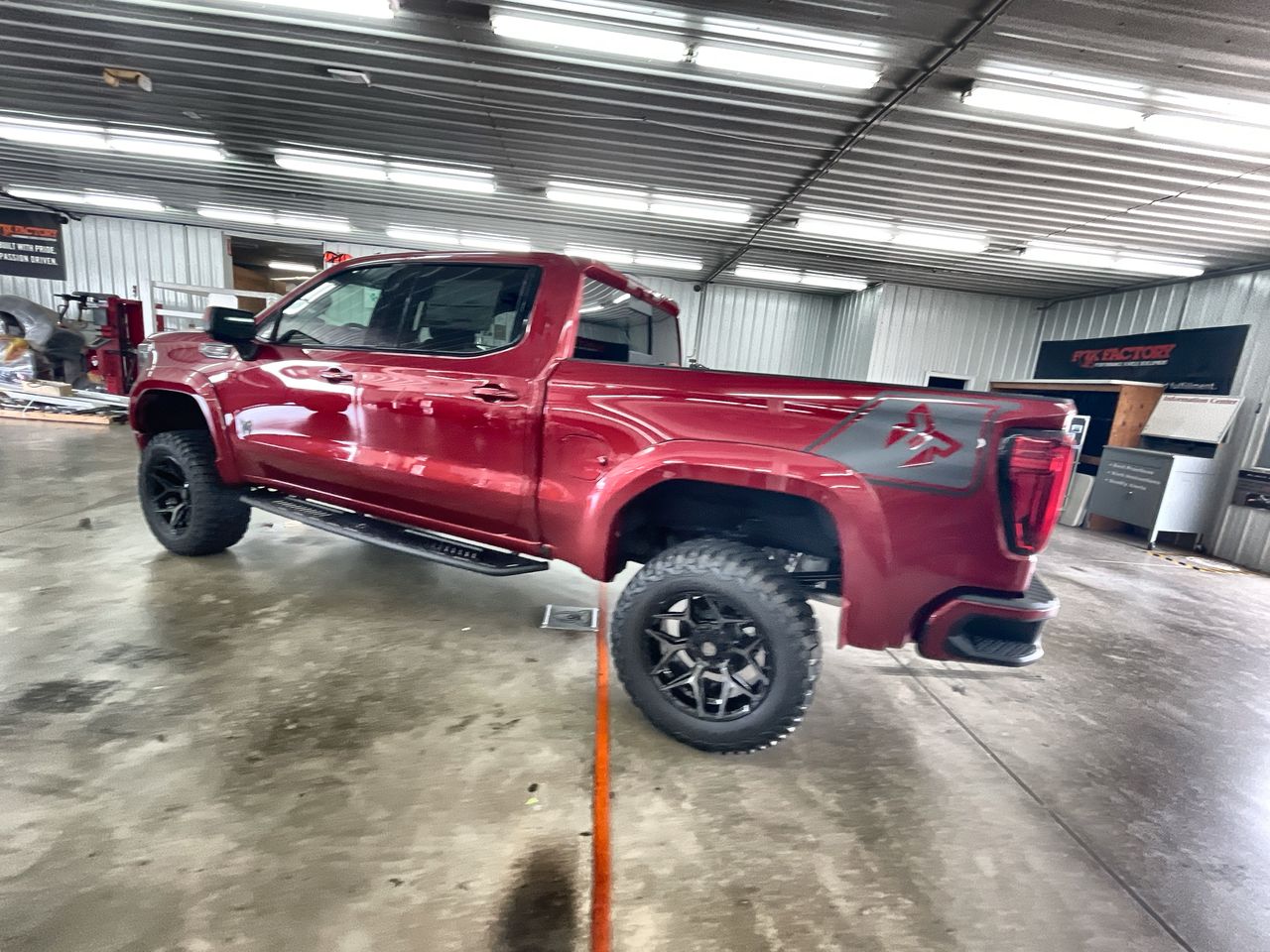 Vehicle Image 6