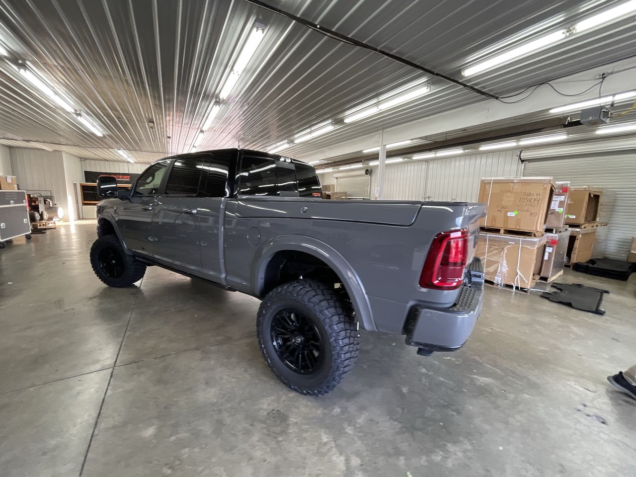 Vehicle Image 6