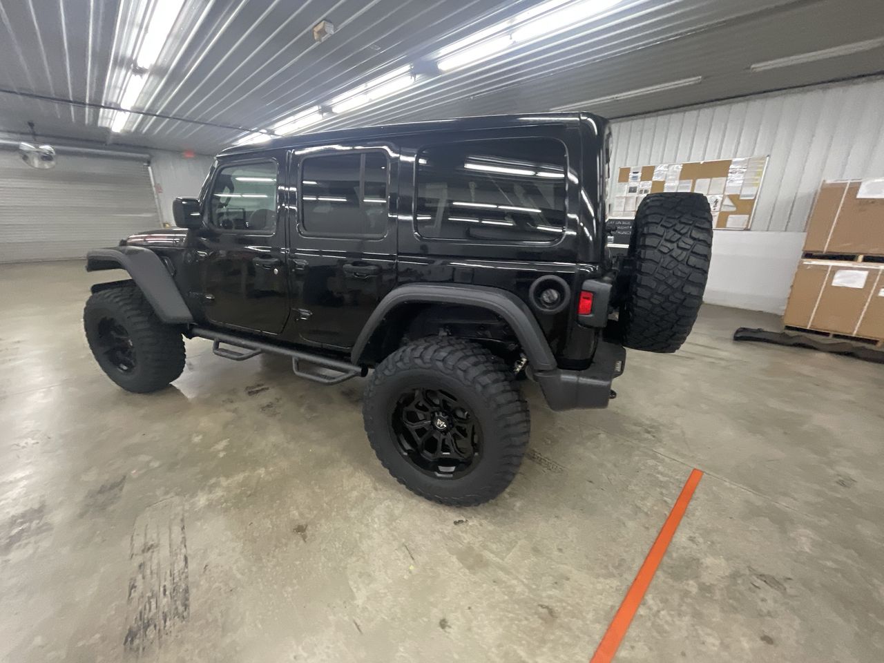 Vehicle Image 6