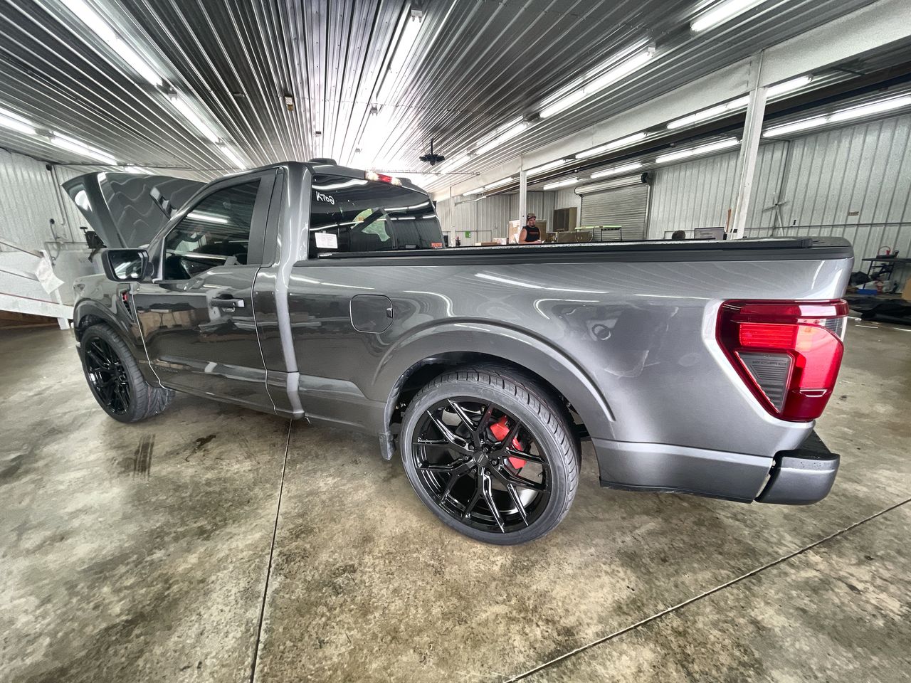 Vehicle Image 6
