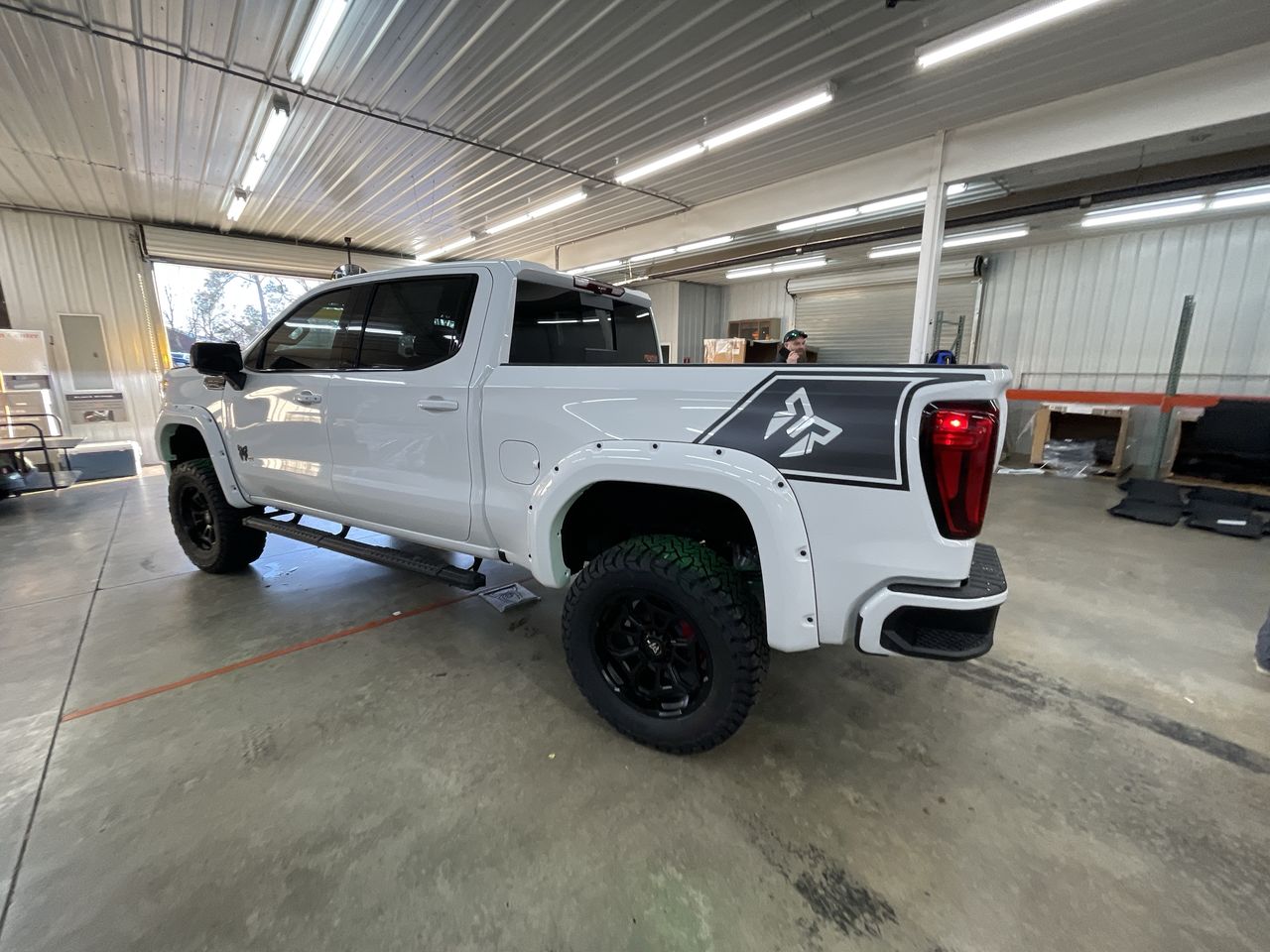Vehicle Image 6
