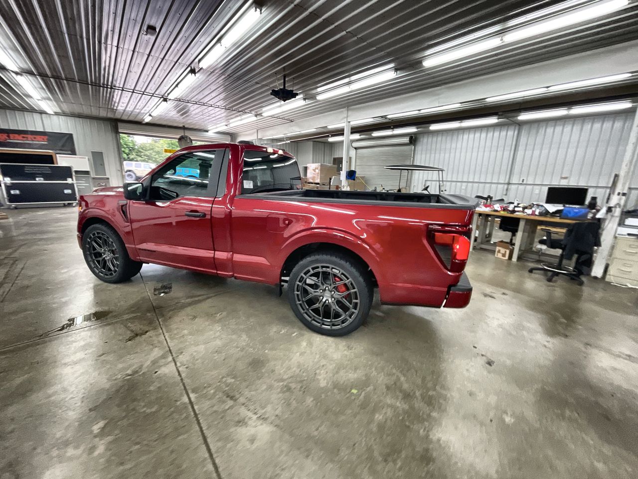 Vehicle Image 6