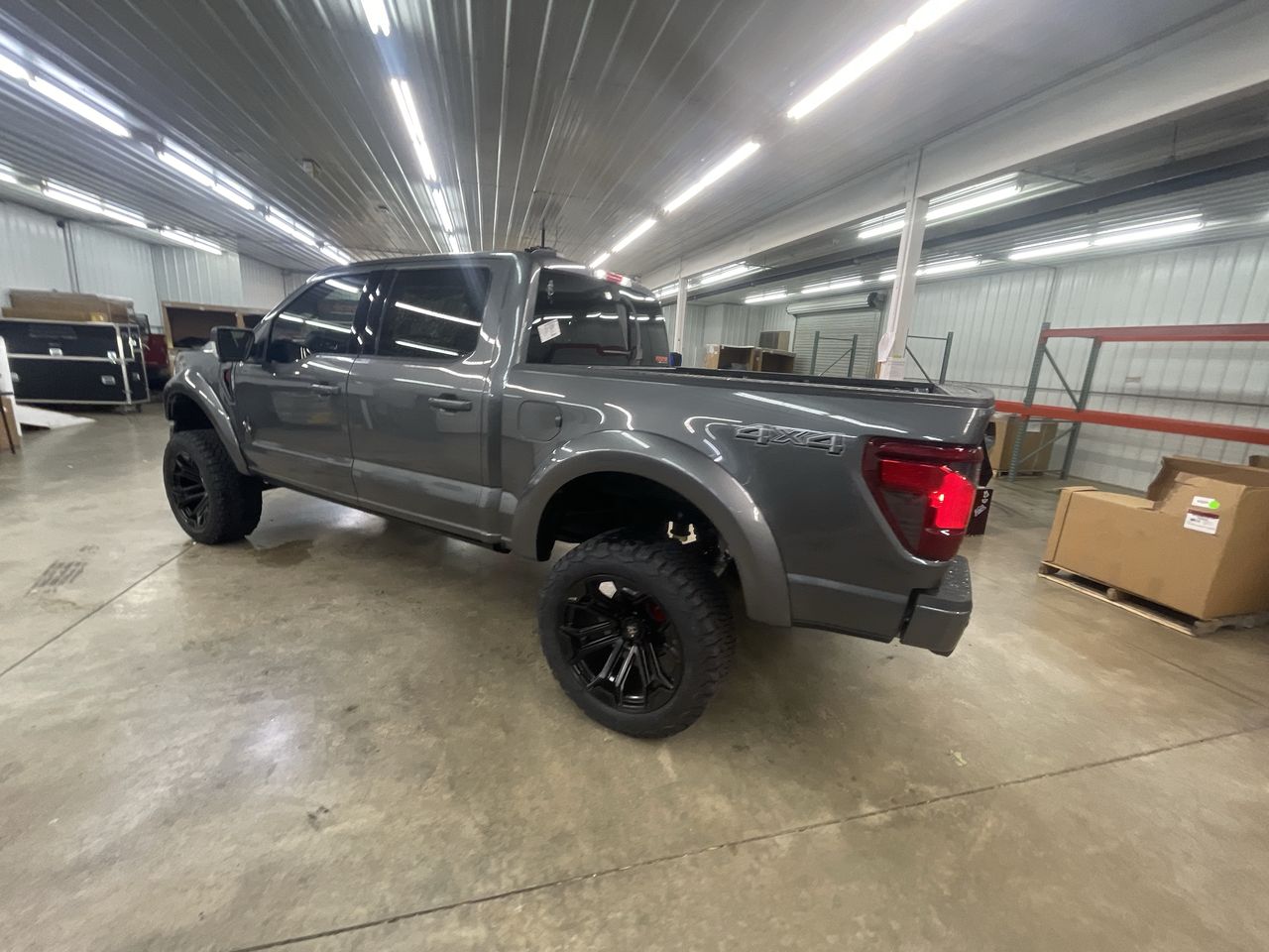 Vehicle Image 6