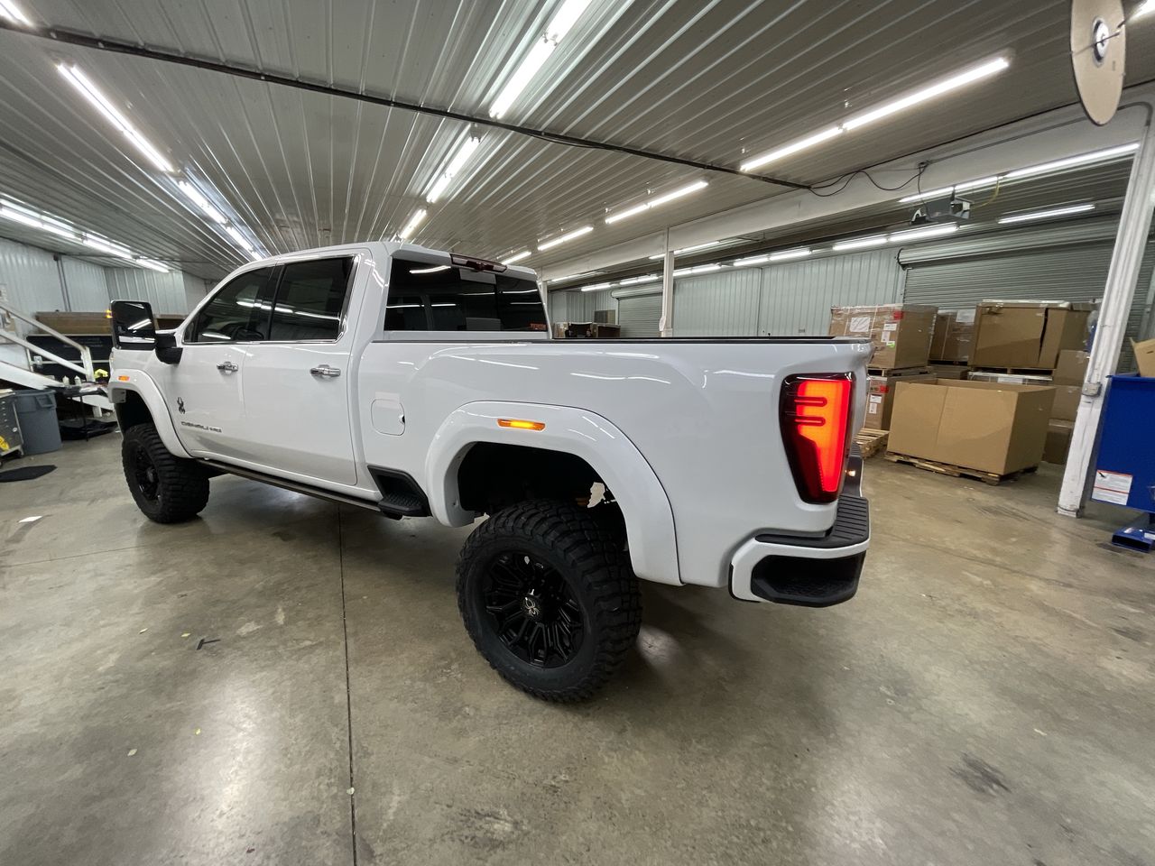 Vehicle Image 6