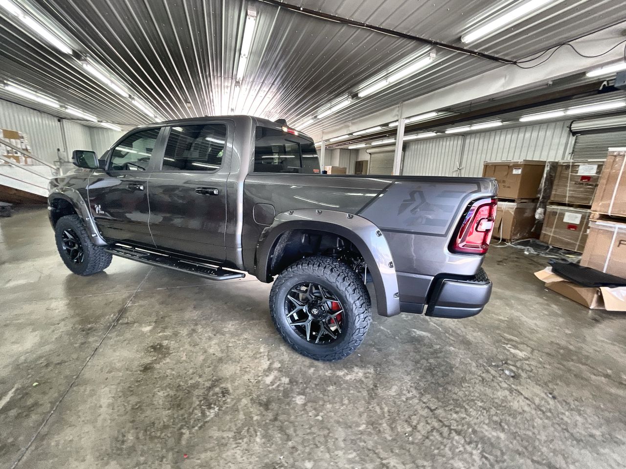 Vehicle Image 6
