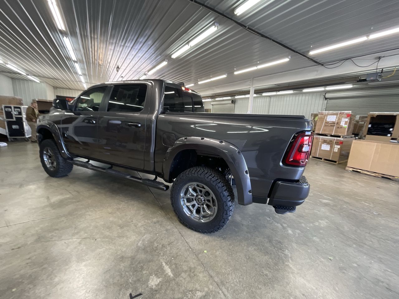 Vehicle Image 6