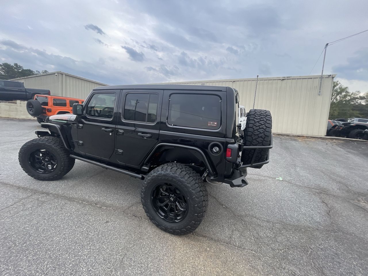 Vehicle Image 6