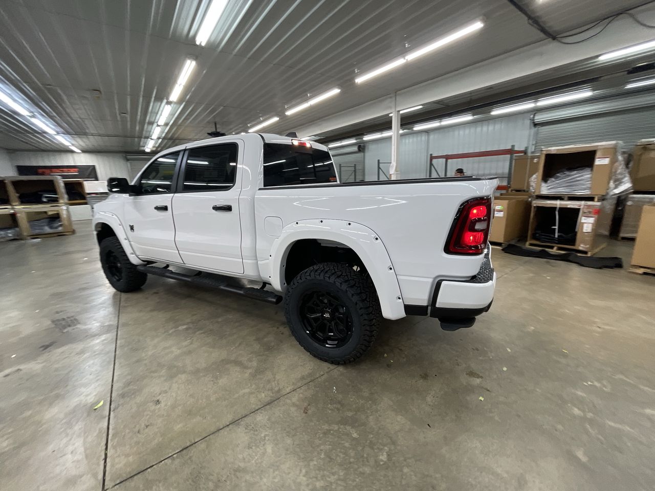 Vehicle Image 6