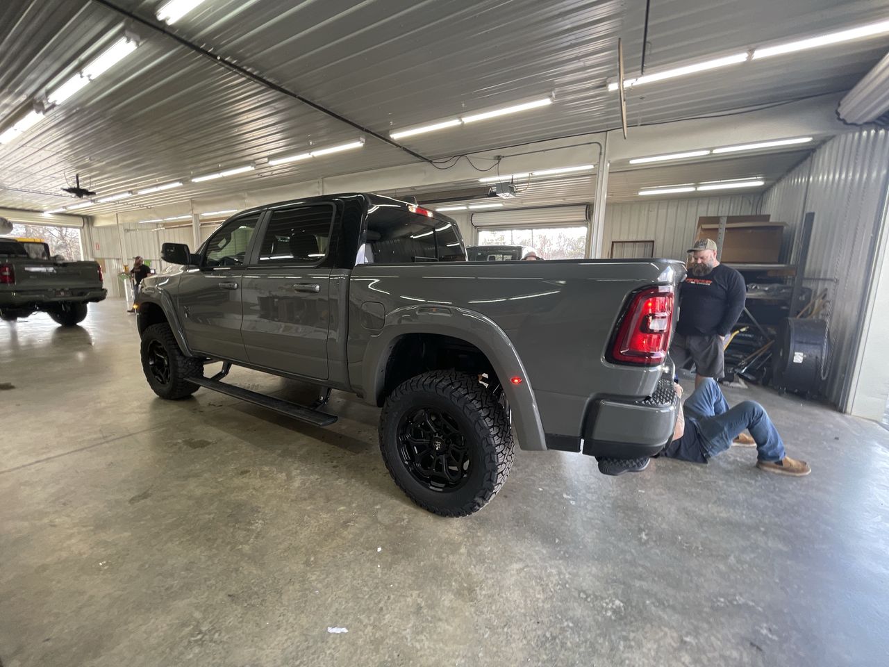 Vehicle Image 6
